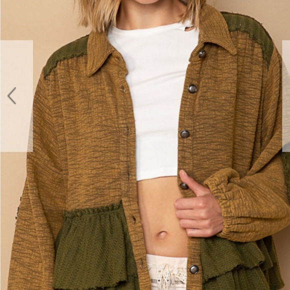 Olive and tan POL textured sweater crop metal functional snaps - Picture 3 of 4